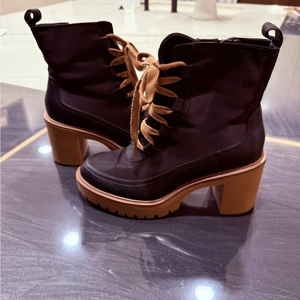 Stylish Black and Brown Women's Boots - Picture 2 of 8